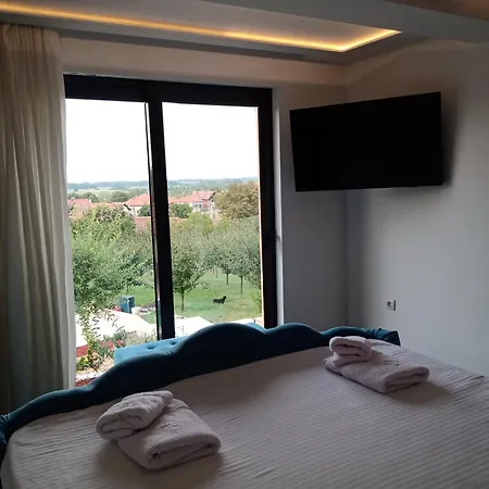 La Casa דירה וליקה פלאנה