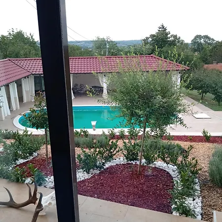 Apartament La Casa Velika Plana