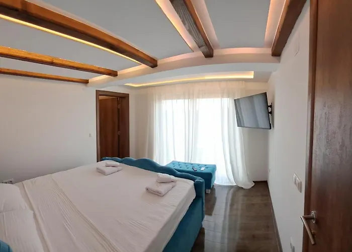 La Casa * Велика-Плана