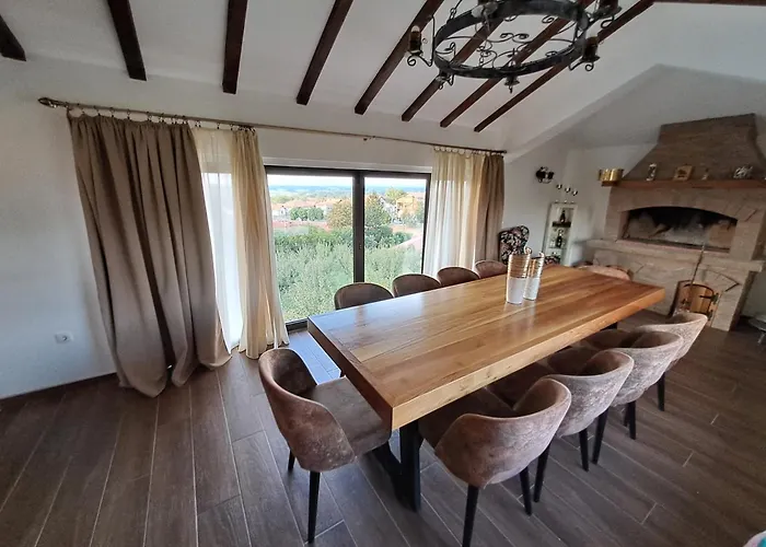 La Casa * Велика-Плана